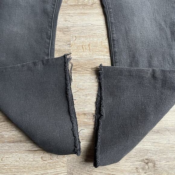 Loft The Slim Flare Jeans Crop Stretch Raw Hem 90s Size 12/31 - Picture 4 of 11